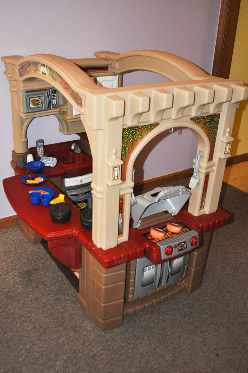 walk in kitchen playset