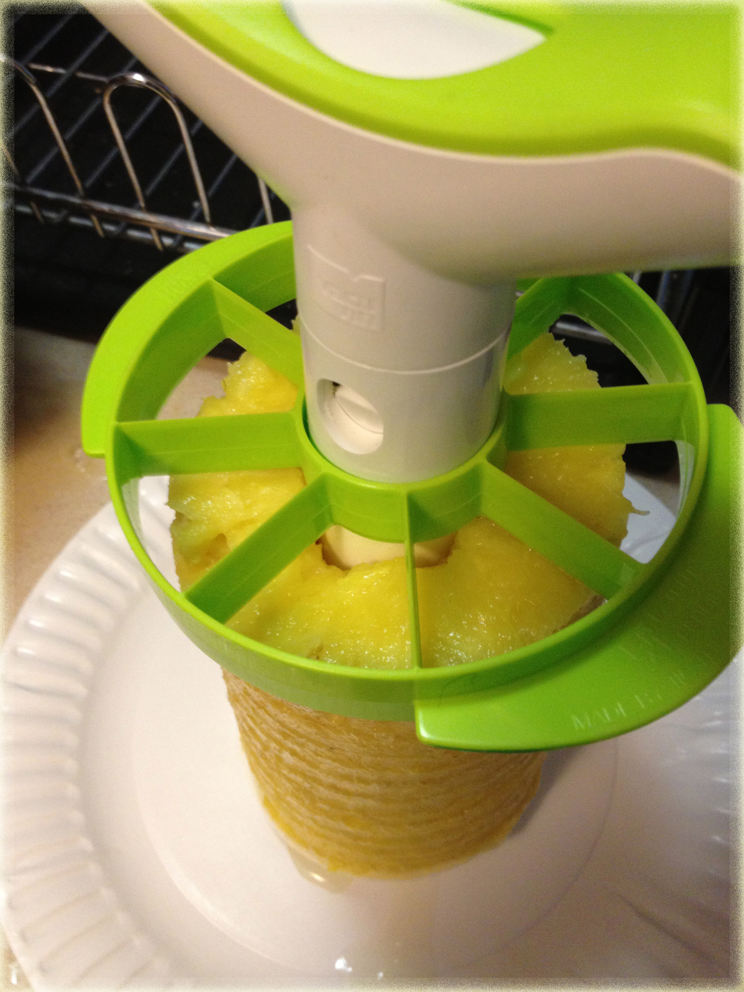 Kitchen Must Haves Pineapple Slicer Mommy's Fabulous Finds