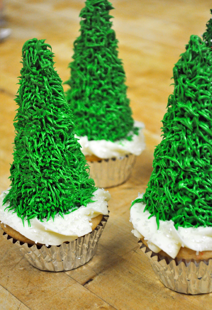 Christmas Tree Cupcakes - Made with a Sugar Cone