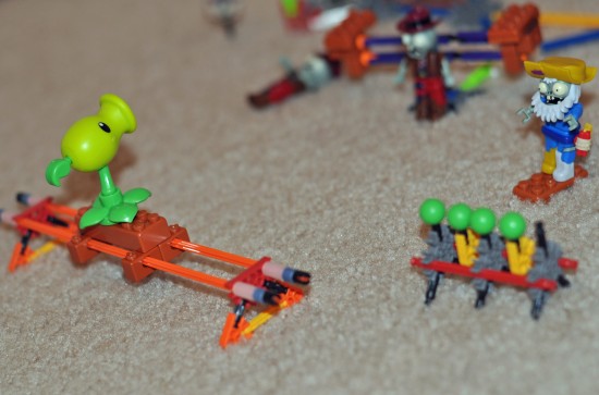 K'NEX Building Set - Plants vs Zombies