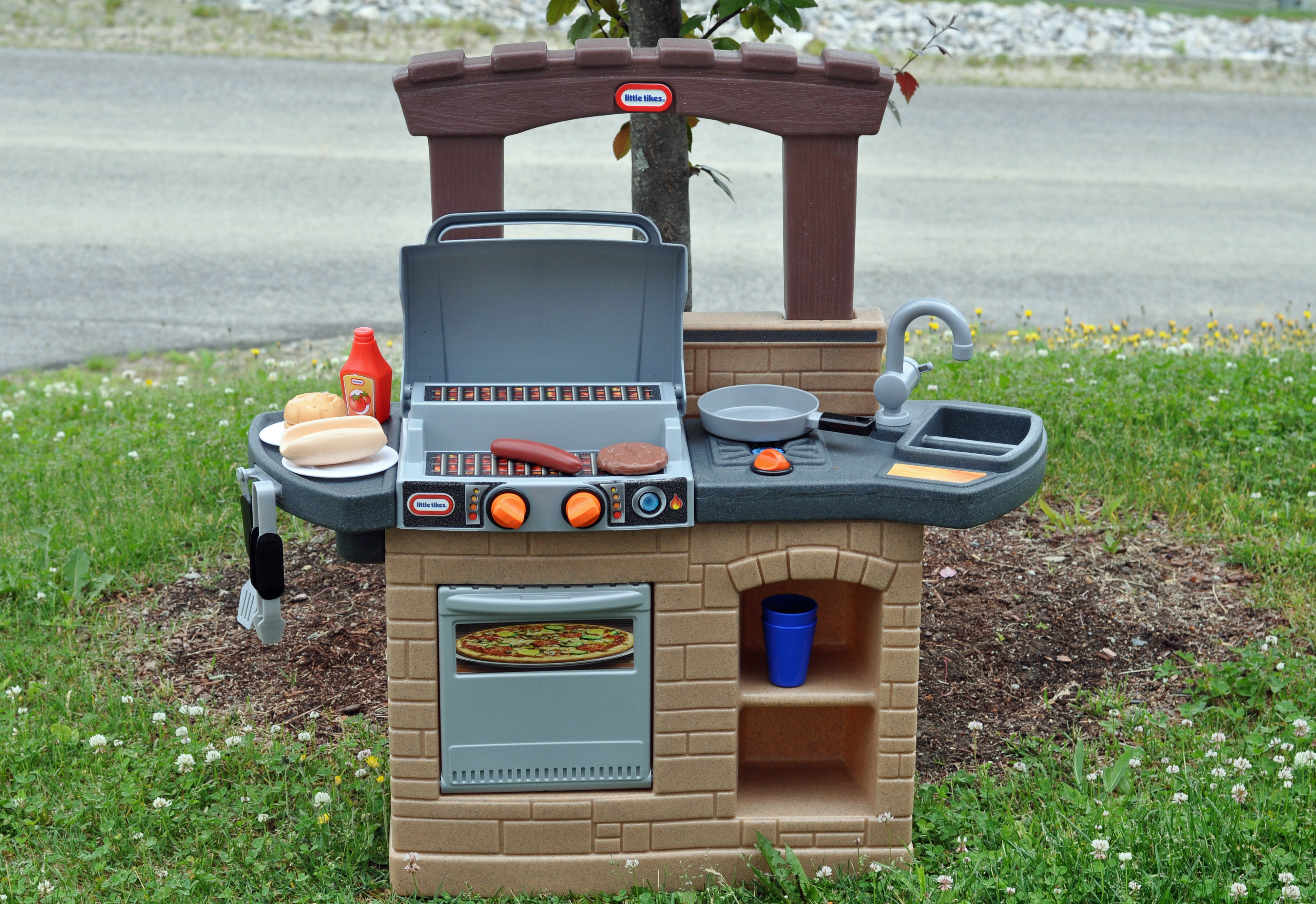 Anytime Is Grilling Time With The New Little Cook 'n Play Outdoor BBQ #Giveaway - Mommy's Fabulous Finds