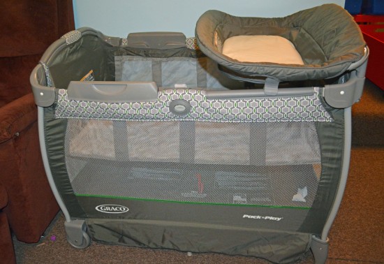 Graco Pack 'n Play Playard Nearby Napper 1