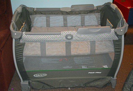 Graco Pack 'n Play® Playard Nearby Napper