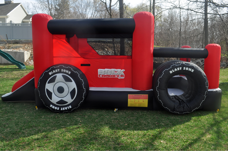 Blast Zone Rock Crawler - Inflatable Bounce House