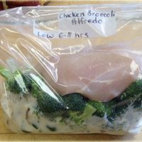 easy crockpot chicken alfredo