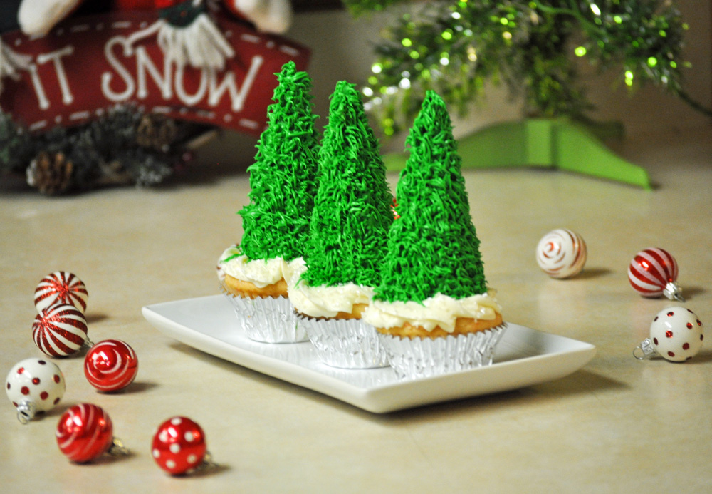Christmas Tree Cupcakes - Made with a Sugar Cone