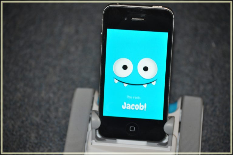 Meet ROMO – An App-Controlled Robotic Pet