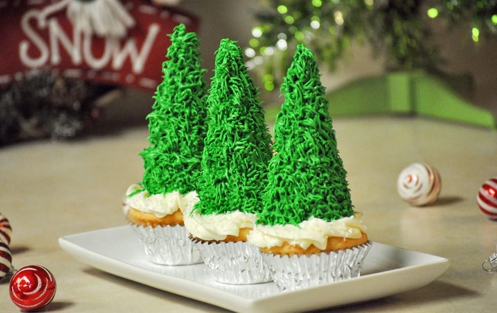 Christmas Tree Cupcakes - Made with a Sugar Cone