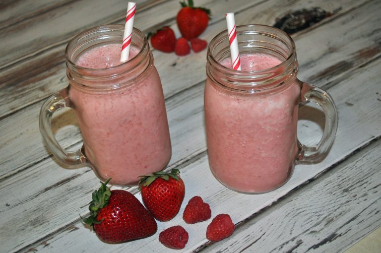 Girls Night In With Strawberry Raspberry Acai Smoothie