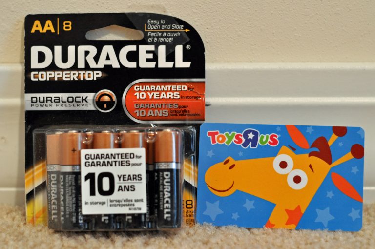 Family Game Night With Toys “R” Us, Hasbro and Duracell #Giveaway