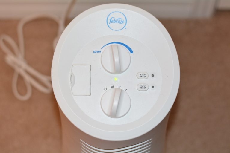 Tips For Keeping Your House Clean + Febreze Air Purifier Giveaway
