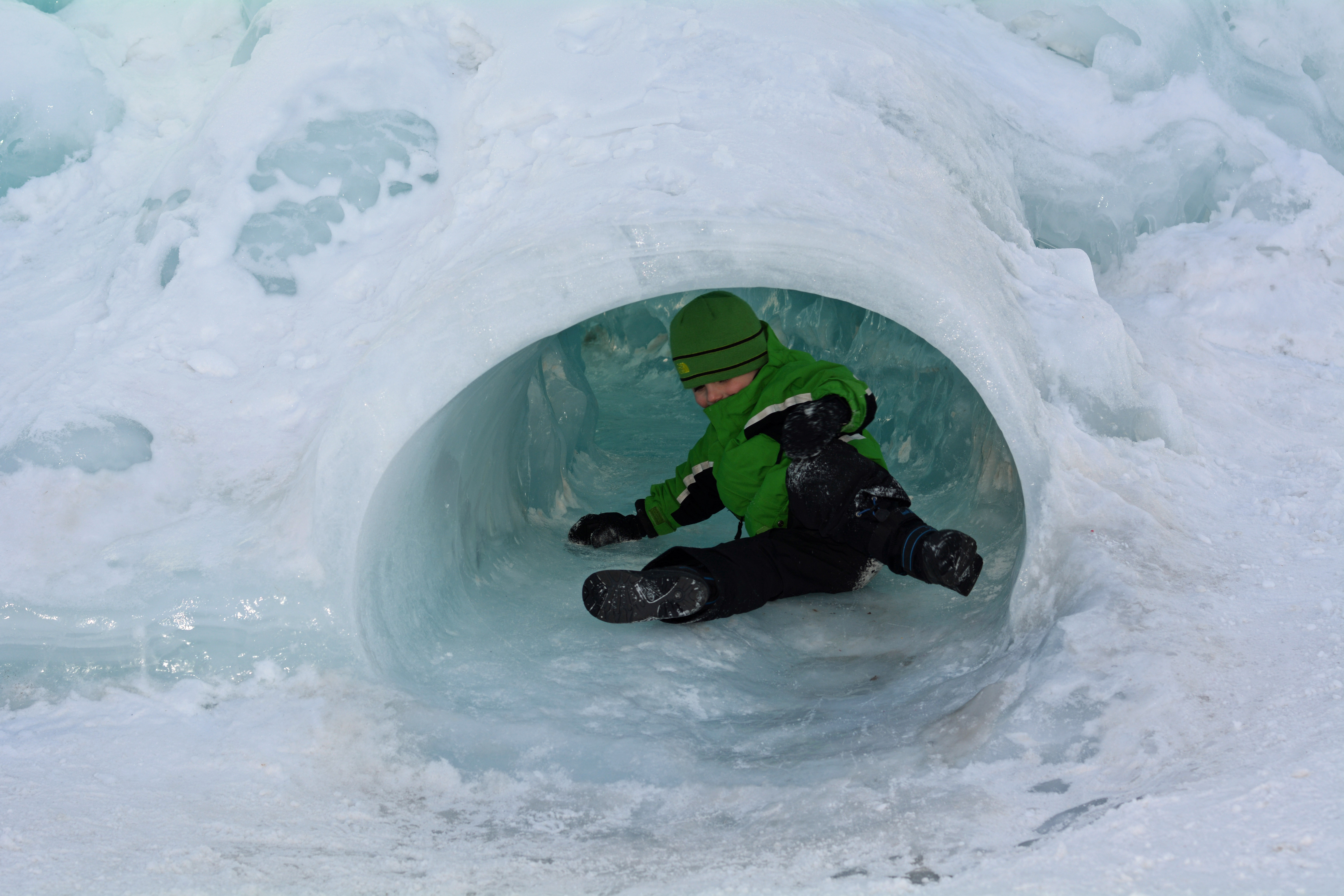 Ice Castles nh