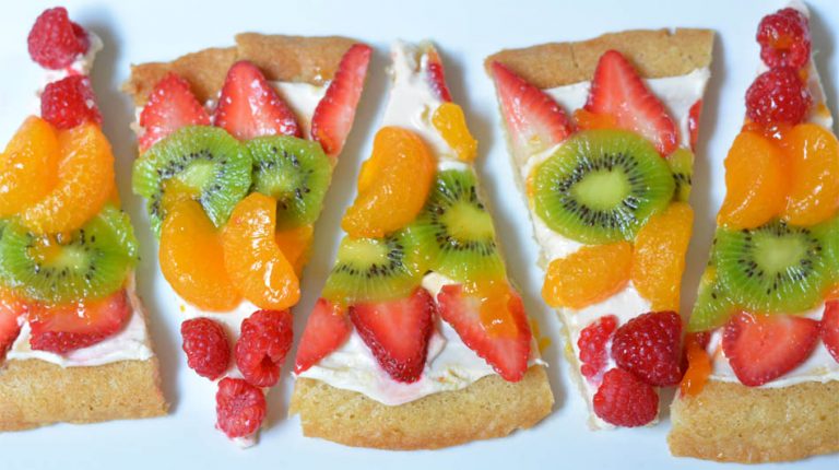 Fruit Pizza with Sugar Cookie Crust