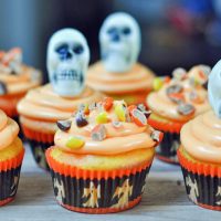 halloween cupcakes skeleton topper