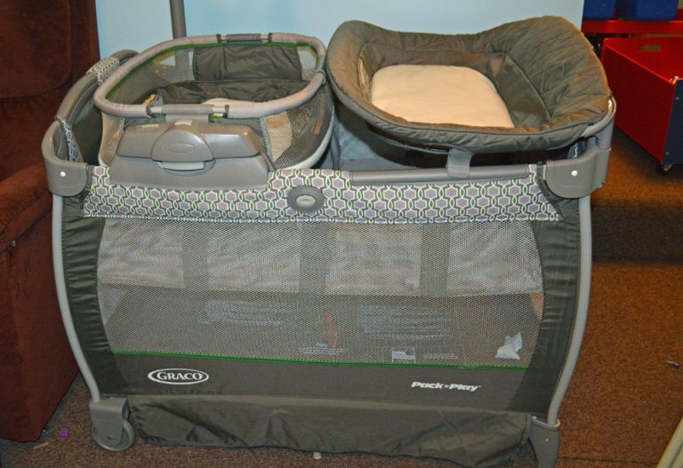 Must-Have Baby Gear : Graco Pack ‘n Play Playard Nearby Napper