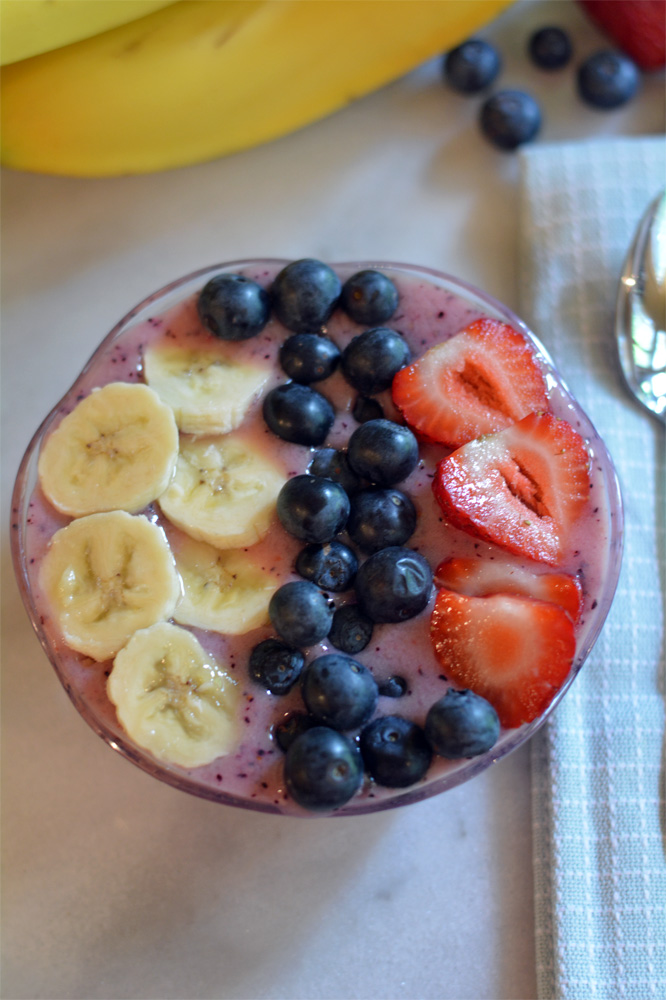 Banana Berry Smoothie Bowls