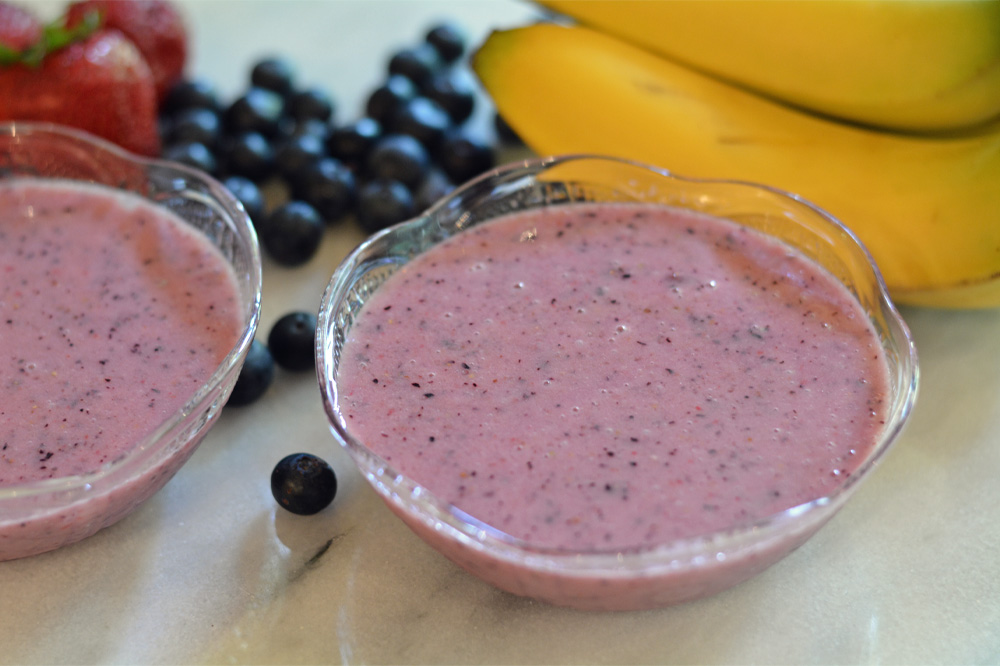 Banana Berry Smoothie Bowls