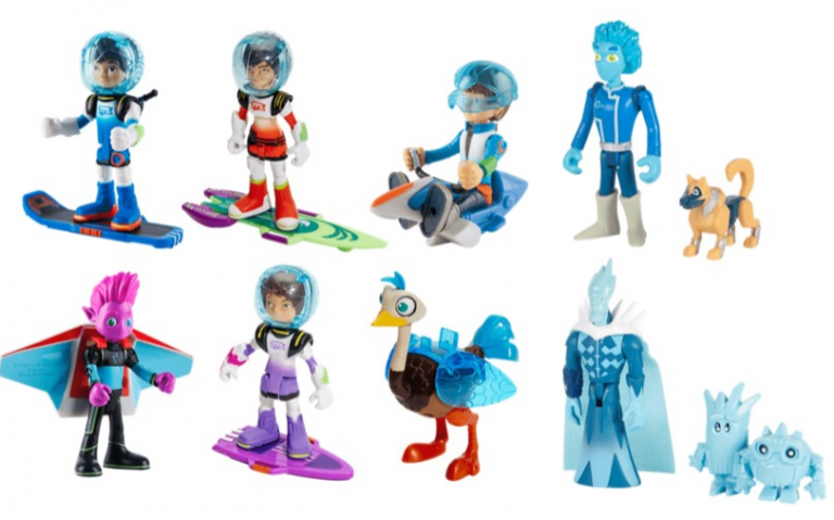 Hot Holiday Bundles from TOMY!