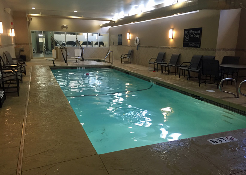 Hampton Inn Exeter pool