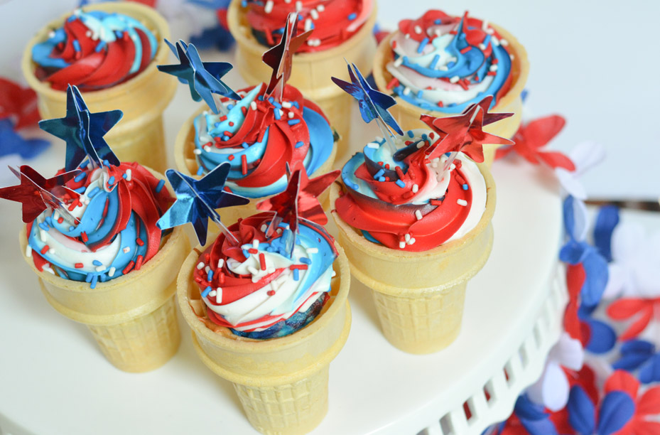 Red, White, & Blue Ice Cream Cone Cupcakes