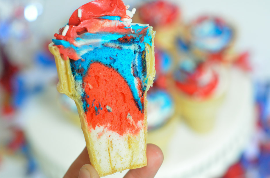 red white and blue cupcakes 2