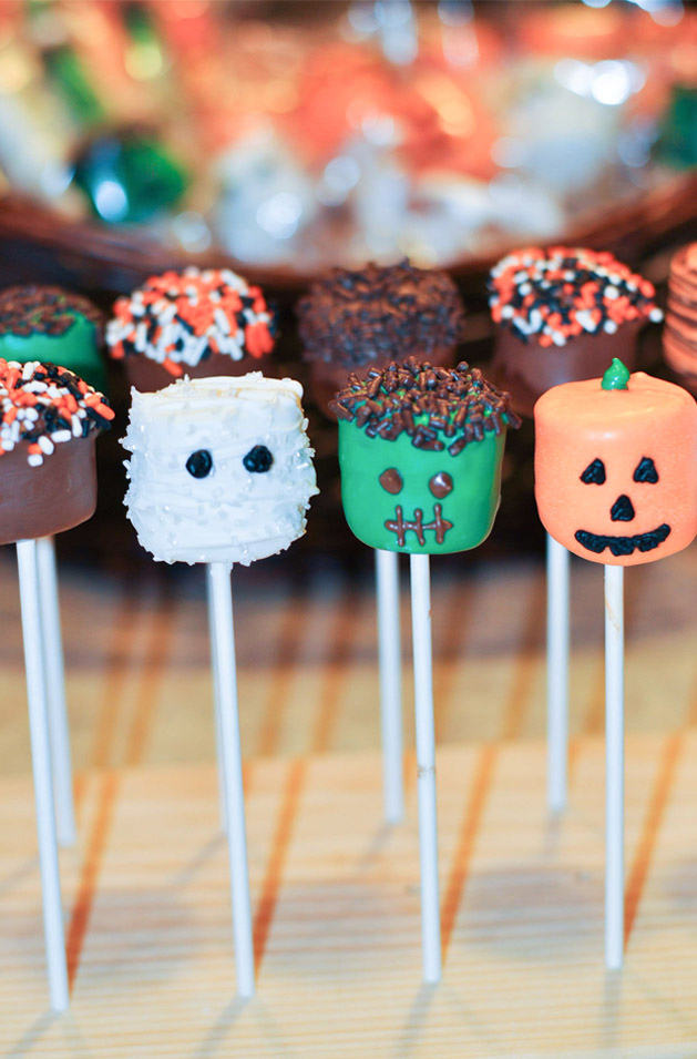 Halloween Mummy Candy Dipped Marshmallows - Three Olives Branch