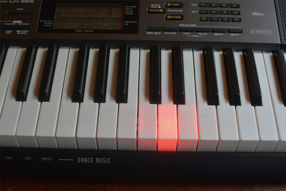 Casio LK-265 keyboard