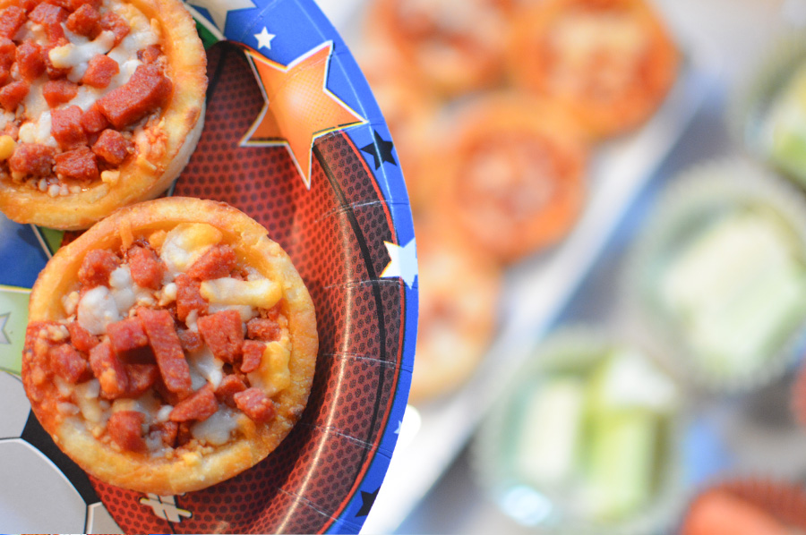 mini deep dish pizza