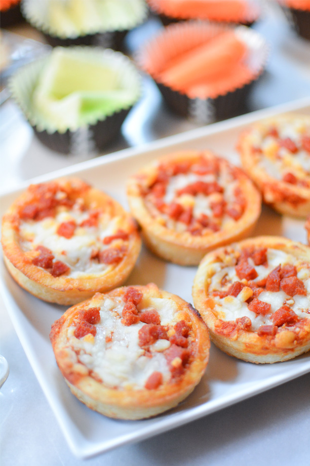 mini deep dish pizza