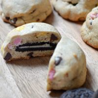 Oreo Stuffed Chocolate Chip Cookies