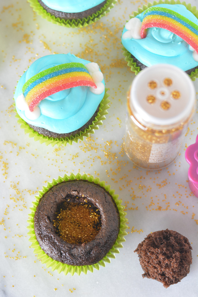 st patricks day rainbow cupcake