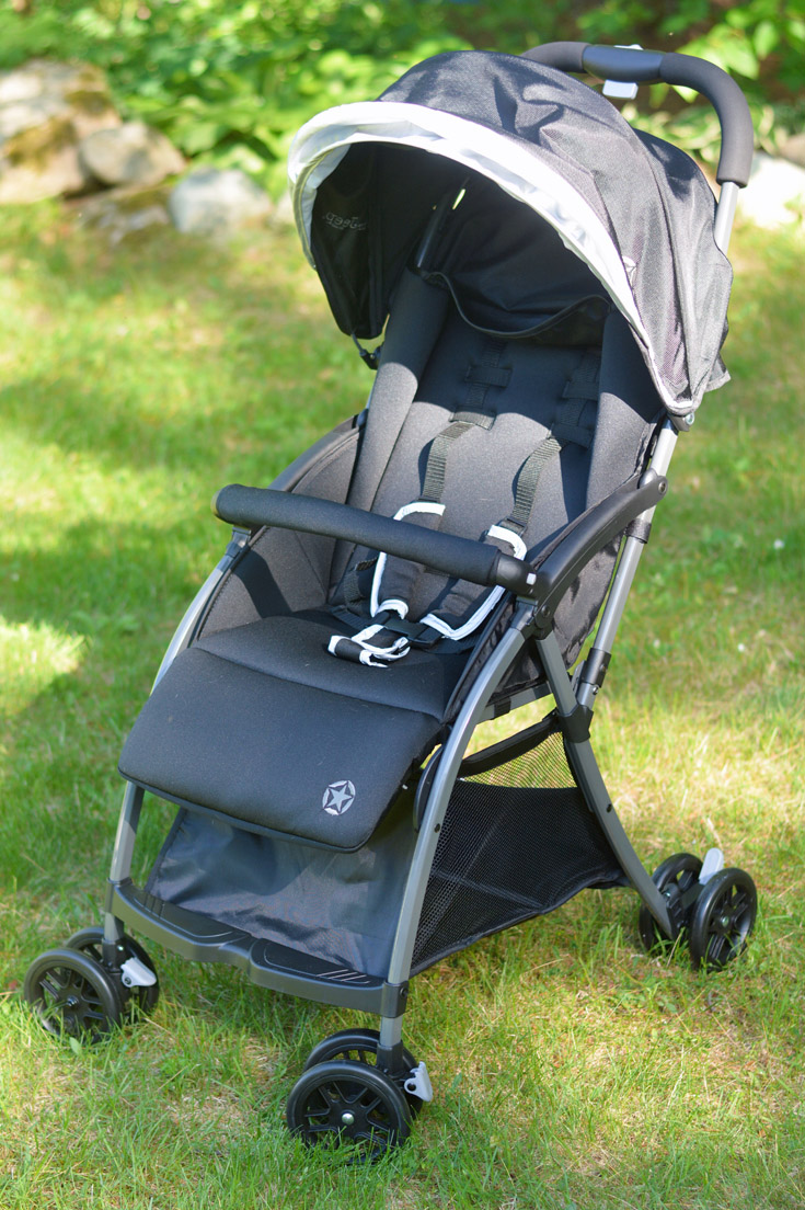 Jeep by Delta Children Ultralight Adventure Stroller