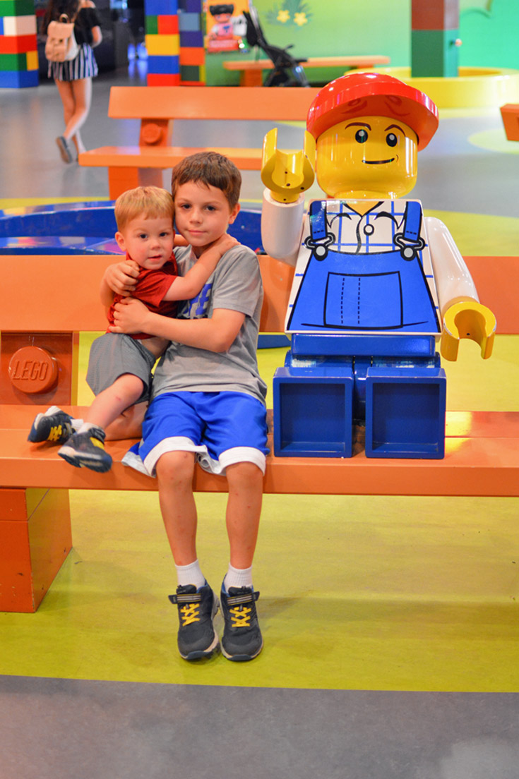 Legoland Discovery Center Figure