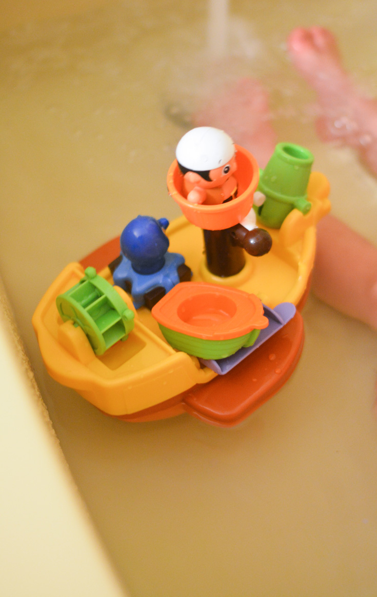 Tomy Toomies Pirate Bath Ship Mommy s Fabulous Finds