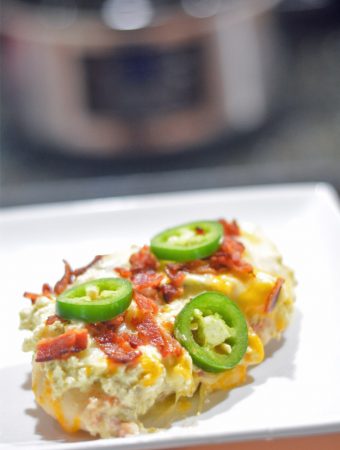 slow cooker jalapeno popper chicken