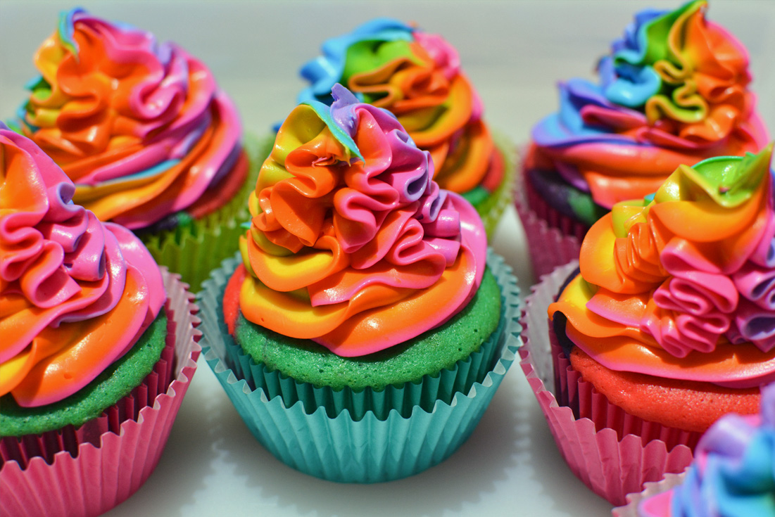 trolls birthday cupcakes