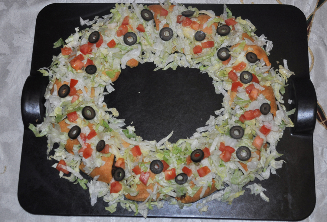 holiday taco wreath