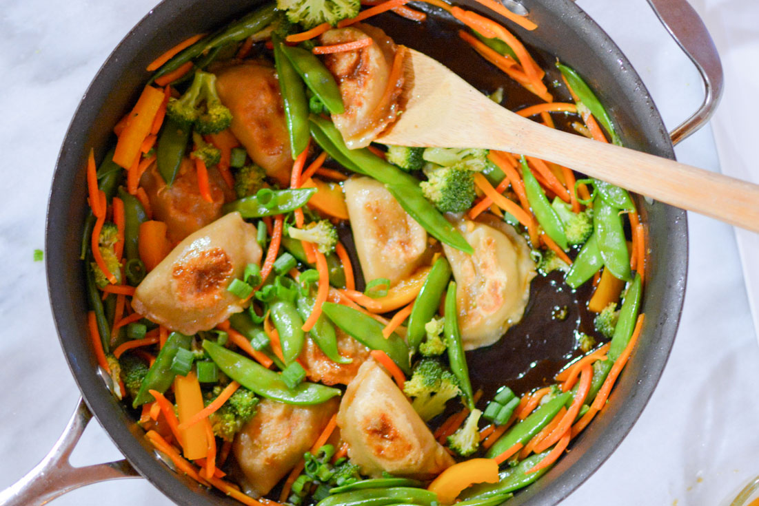 20 Minute Vegetable Dumplings Stir Fry