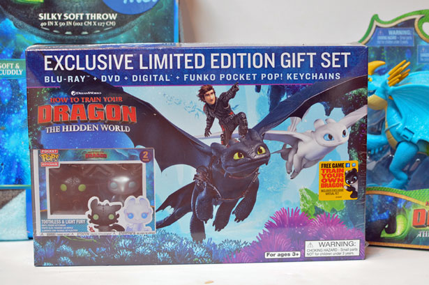 How to Train Your Dragon 3 Walmart Exclusive DVD Gift Set 