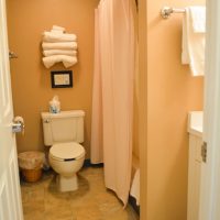 townsquare condo bathroom 1