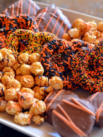 Halloween Chocolate Covered pretzels